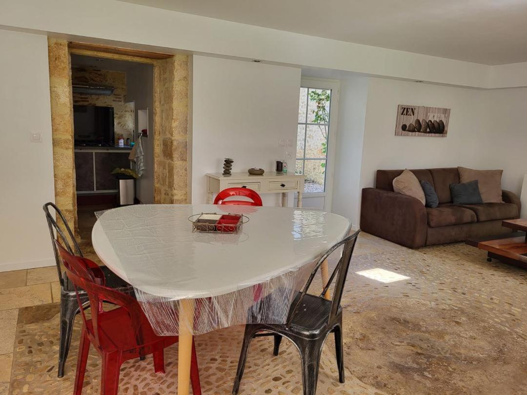 Le Clos Des Figuiers - 3 Gites De Caractere Duravel Luaran gambar